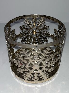 Slatkin & Co. Snowflake Metal 3 Wick Candle Holder
